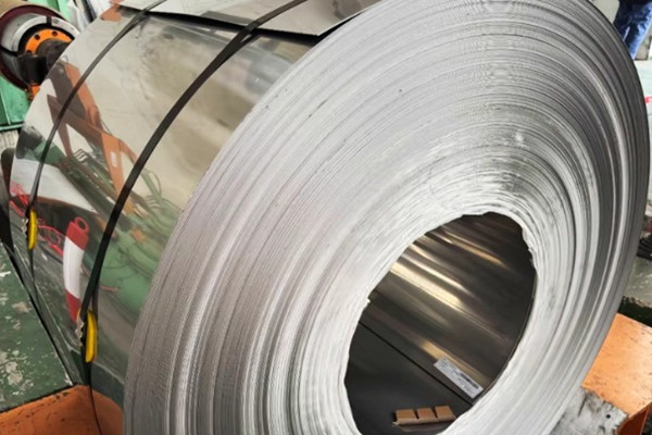 冷軋不銹鋼卷帶實(shí)拍照片2